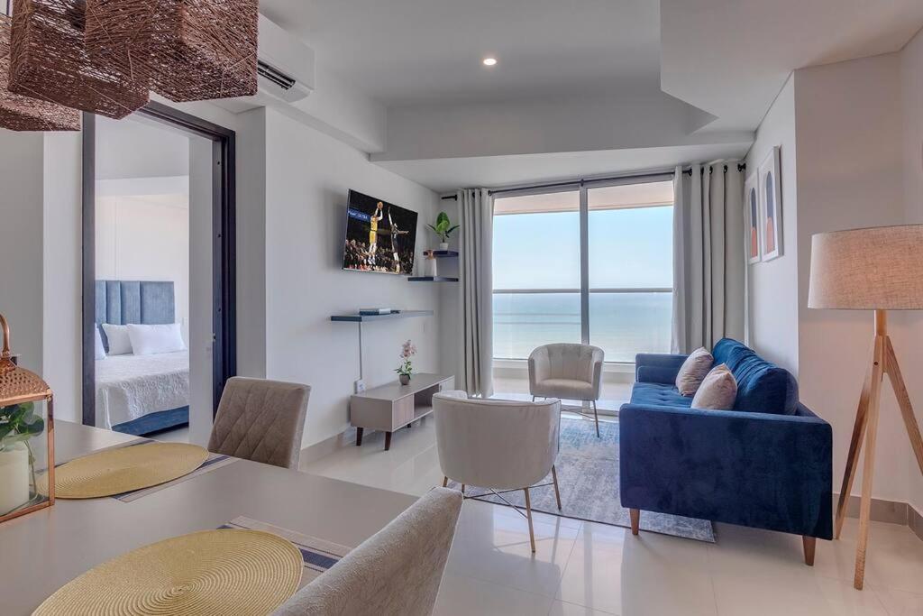 Apartment Moderno En Frente De La Playa. Cartagena